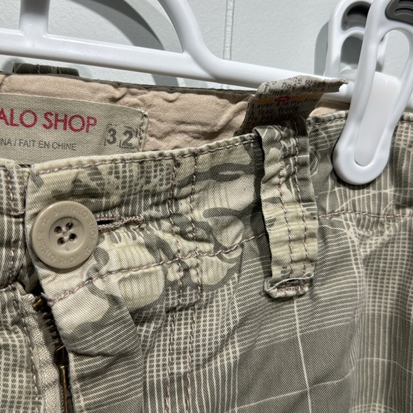 Buffalo Cargo Shorts - Picture 4 of 6